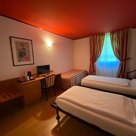 Albergo Aprica Garni Exterior photo
