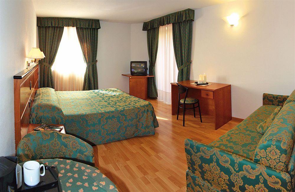 Albergo Aprica Garni Exterior photo