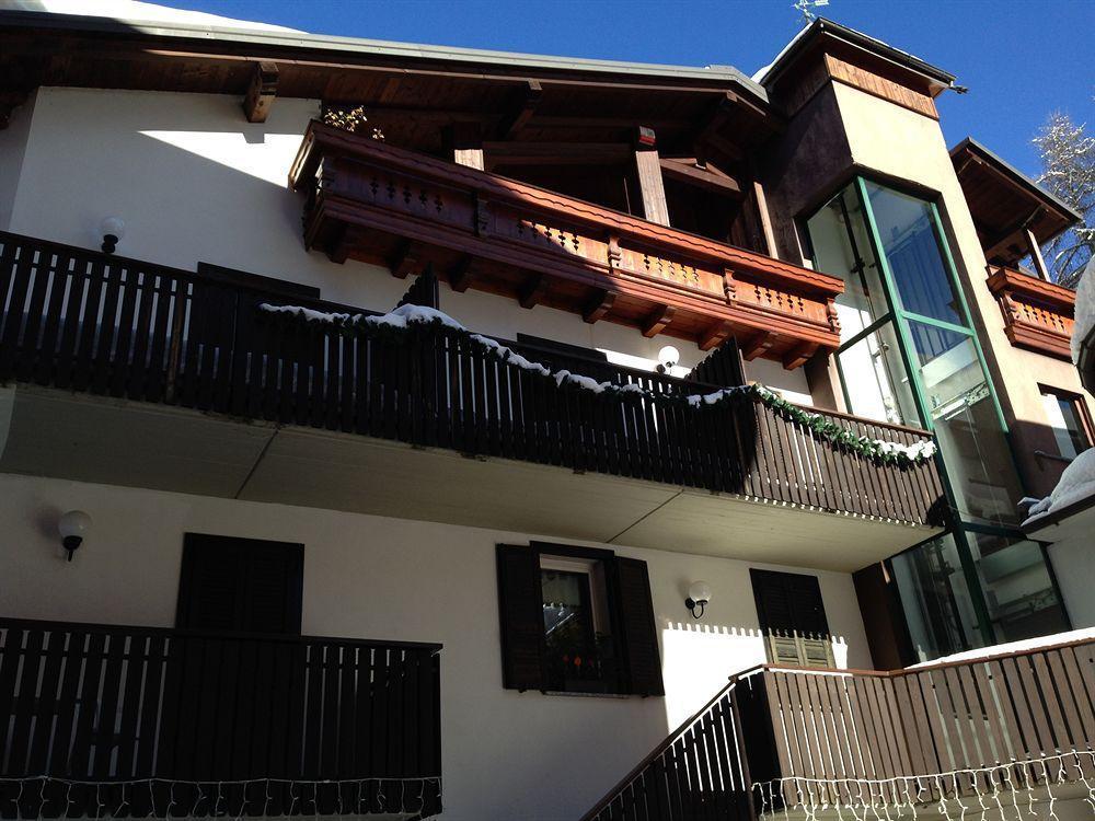 Albergo Aprica Garni Exterior photo